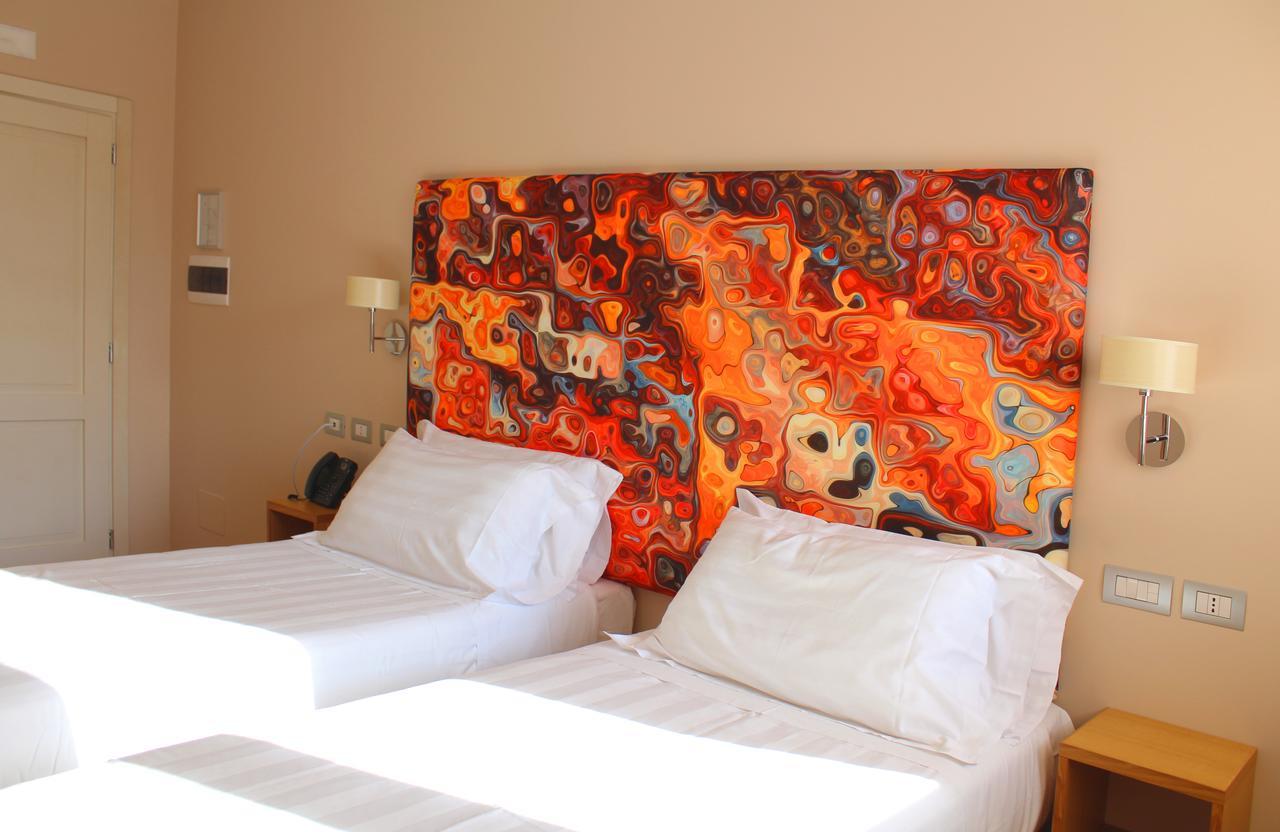 Dolcedorme Garni Hotell Parma Exteriör bild